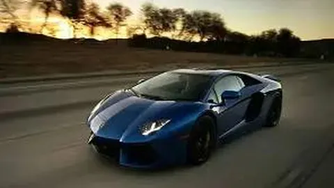 萧敬腾与年长女友亲密自拍，节目中疑似公开恋情