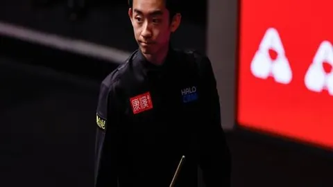 推荐 足球攻略周五001日职联前瞻：横滨水手对决鹿岛鹿角，赛况解析